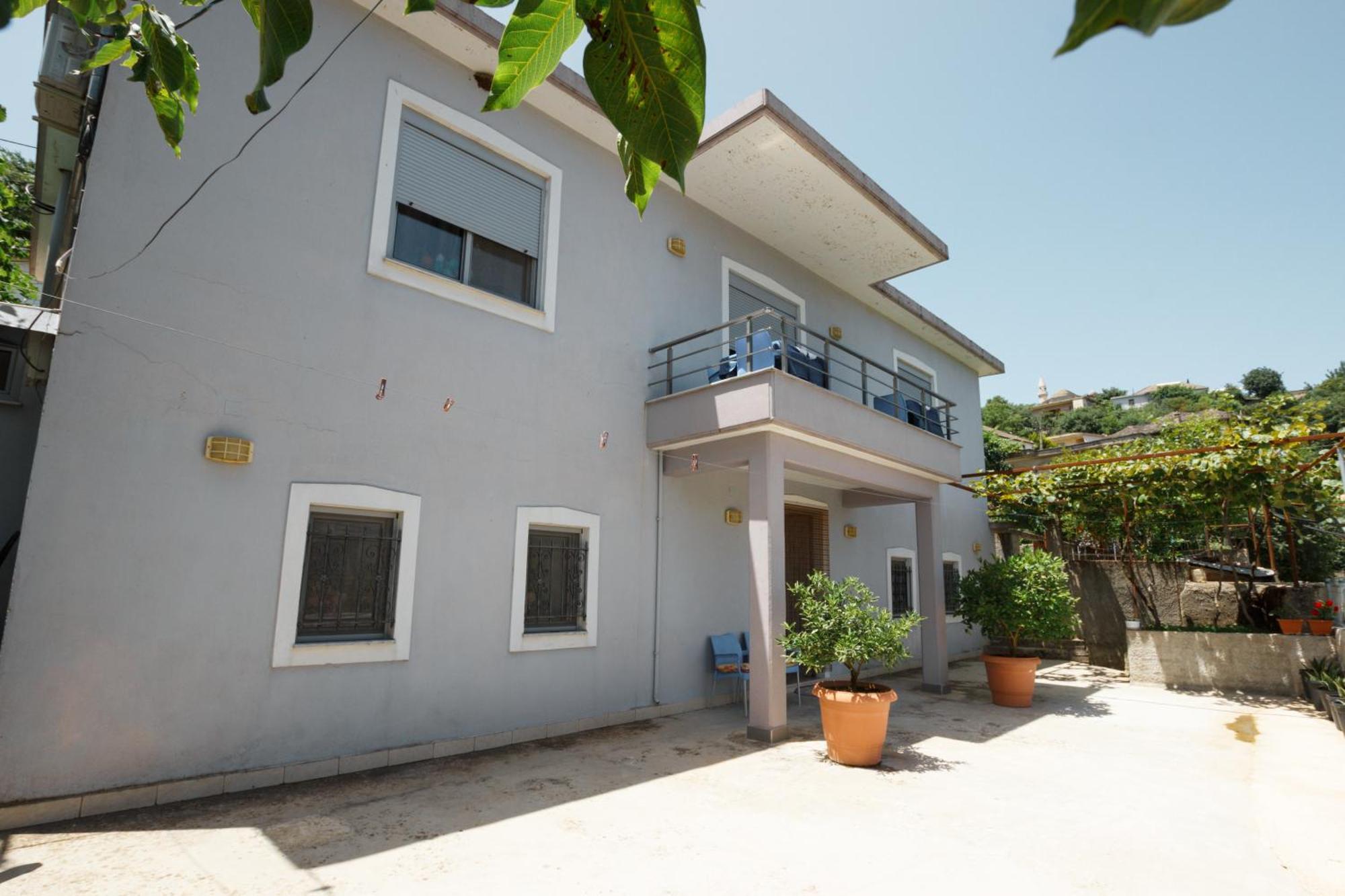 Leka * Gjirokastër